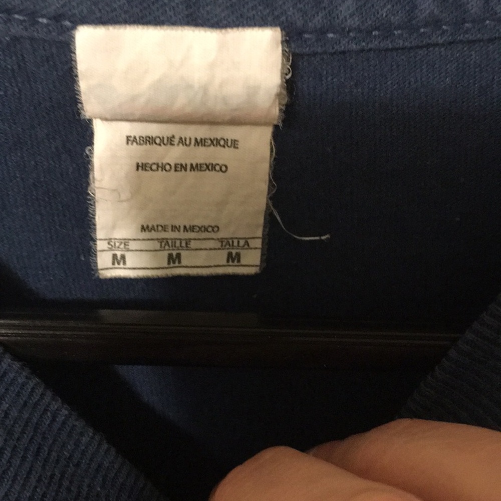 Shirt - Picture 3 of 4